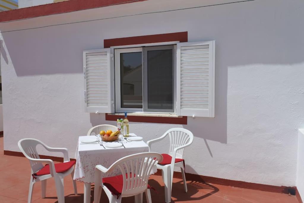 Apartment In The Center Of Carvoeiro With Terrace Exterior foto
